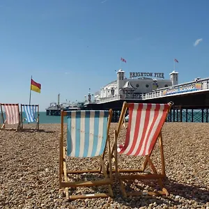 https://the-pearl-brighton.brighton-hotels-england.com